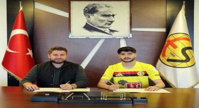 Erzurumsporlu Taha, Eskişehirspor a transfer oldu