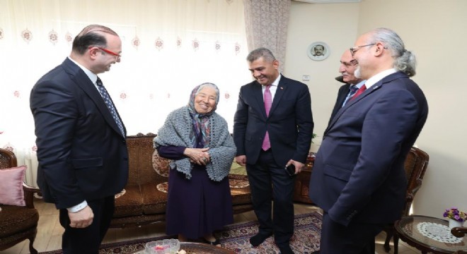 Hacımüftüoğlu’ndan öğretmenler günü ziyareti