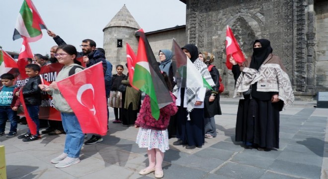 Sağlıkçılar Gazze için yürüdü