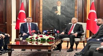 Bakan Çiftçi, görevi Yerlikaya'dan devraldı