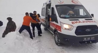 Hasta çocuklar için Mehmetçik seferber oldu