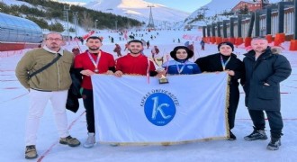Kafkas Üniversitesi’nden ÜNİLİG de çifte başarı